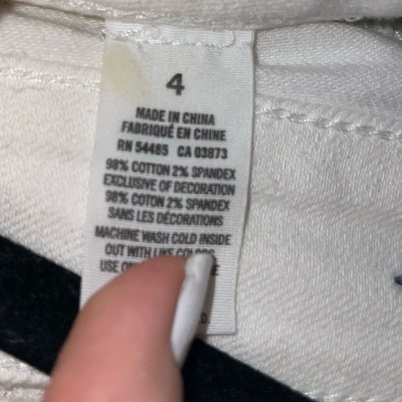 White Ripped AE Denim Shorts - Picture 4 of 5